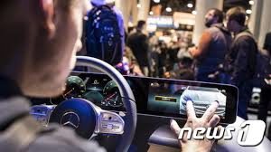 Mercedes presenterar nytt operativsystem med AI 2
