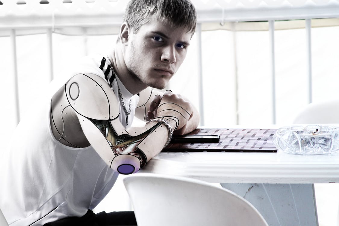 Med artificiell intelligens ger nya arbetsplatser