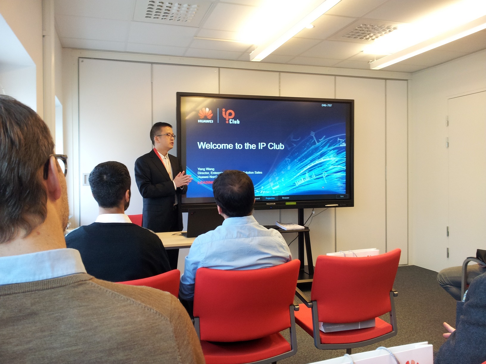 En ny smart och flexibel Lab-lösning visades på Huawei IP Club