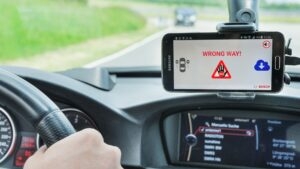 Bosch hindrar spökförare – nytt varningssystem implementeras i Skodas bilar