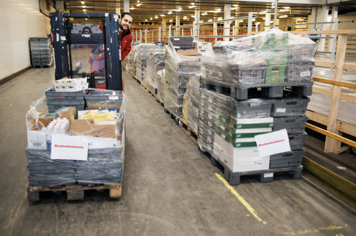 Mathem skänker 36 ton mat till Matmissionen