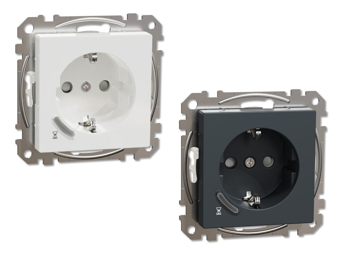 Schneider Electric lanserar nytt vägguttag med timer i Exxact-serien
