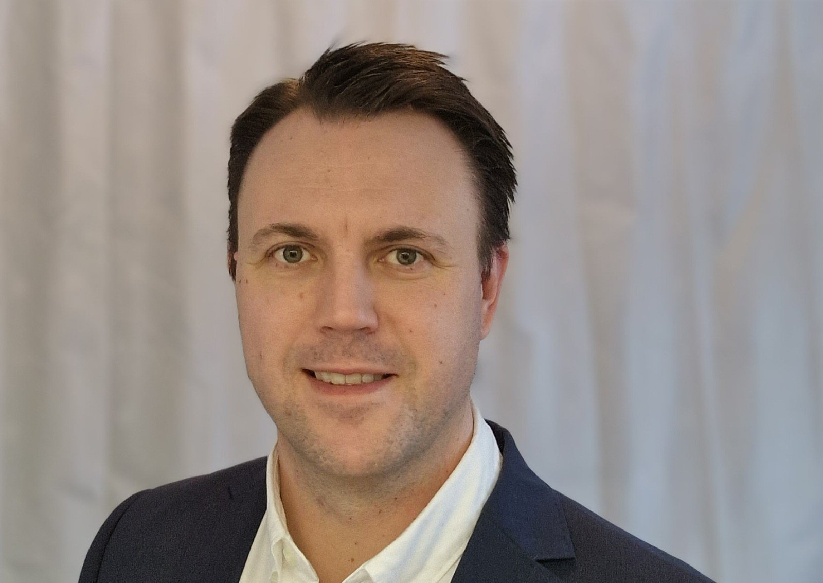 Elon rekryterar Victor Jannering, tidigare VD från Dialect, för att utveckla tjänsteaffären inom IT och telekom