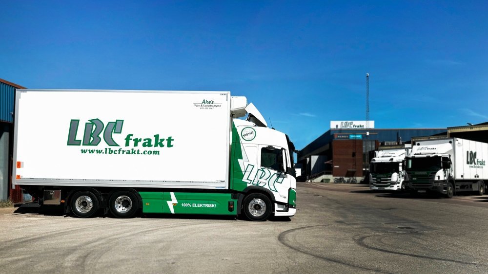 Tamro väljer elbil för tystare nattransporter och bättre miljö