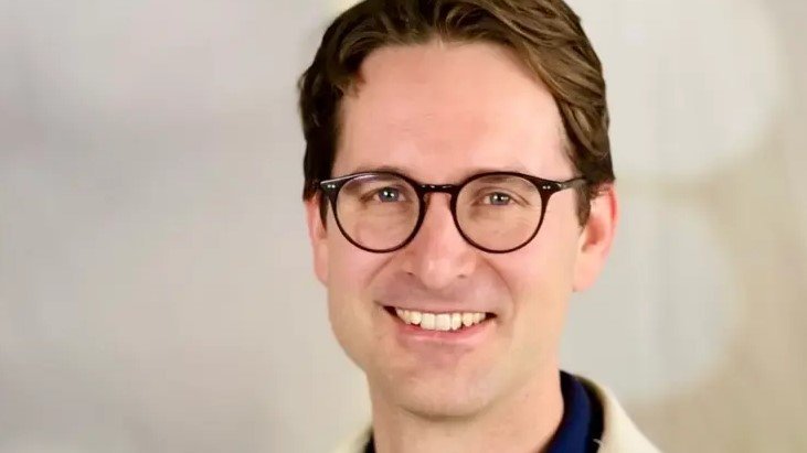 Branschen välkomnar Skatteverkets vändning om grönt avdrag för solceller och batterier