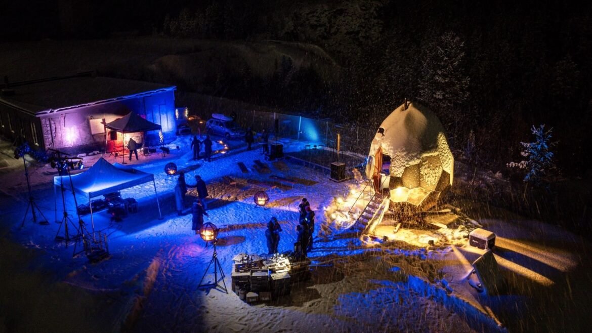Solar Egg återvänder hem till Kiruna – blir social mötesplats och ett gyllene landmärke