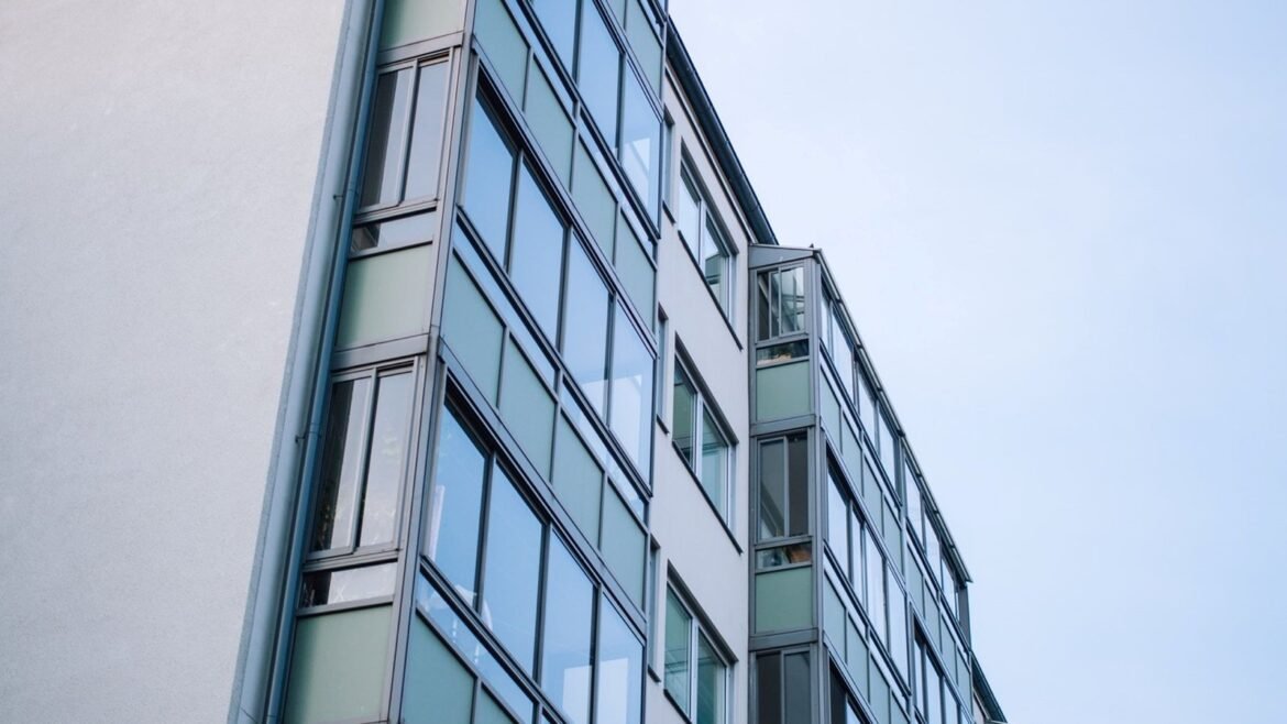 Econans och Klimatfastigheter i partnerskap för energioptimering i fastighetsbranschen