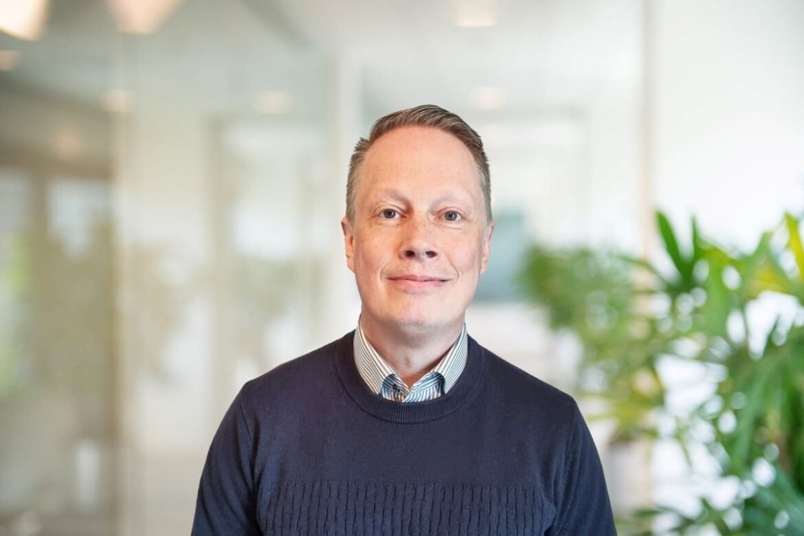 Kraftigt ökad användning av generativ AI, men nordiska arbetsplatser ligger efter resten av världen