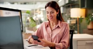 Tele2 och Foxway i samarbete för att leverera en hållbar ”Digital Arbetsplats som tjänst”