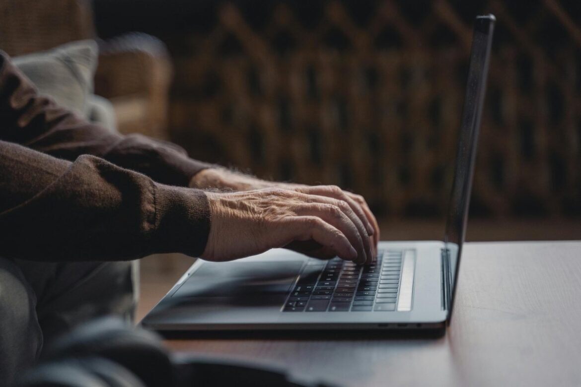 Sveriges Kommunikatörer erbjuder gratis medlemskap för seniorer