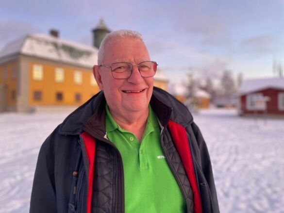 Äkta makarna gick från pensionärer till jobbonärer – och blev kollegor på köpet