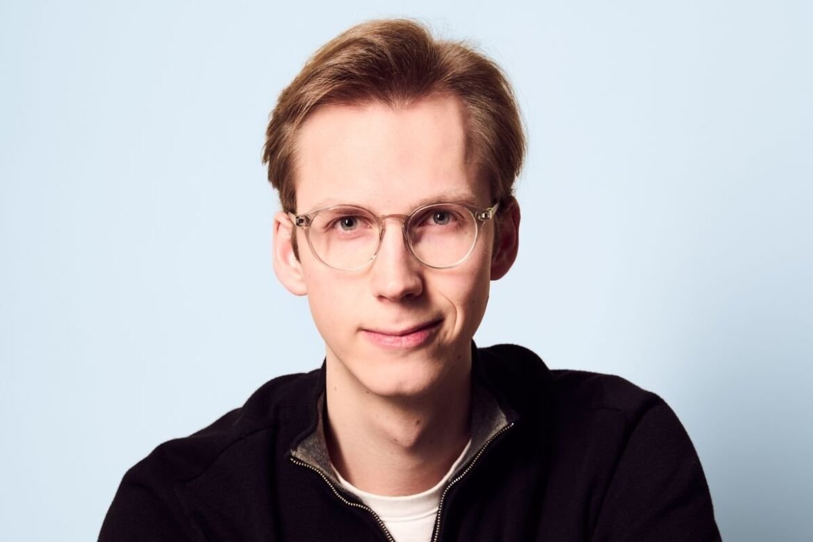 Den ledande juridiska AI-plattformen Leya byter namn till Legora