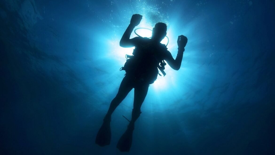 Skräpdykskampen drar igång – nu rensas Sveriges vatten