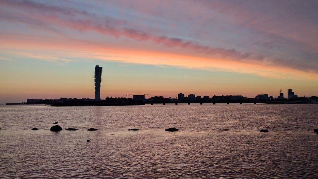 Turning Torso och Öresund. E.ON och Malmö stad i nytt partnerskap – ska stärka framtidens energisystem