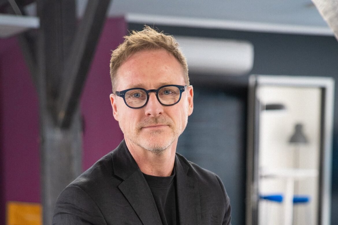 Topvisible på internationell tillväxtresa -  storsatsar på e-learning och AI-agenter