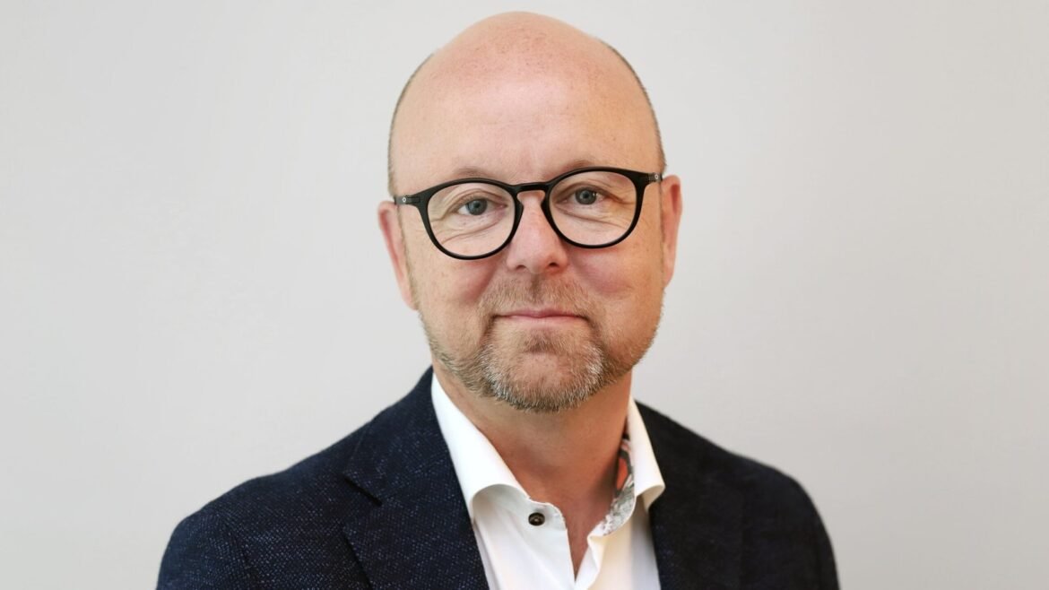 Han tar ansvar för den kommunala insamlingen av producentansvarsmaterial