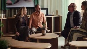 Yggdrasil: När AI ger skogen röst i mötesrummet Yggdrasil har vuxit fram vid en serie tvärvetenskapliga rundabordssamtal