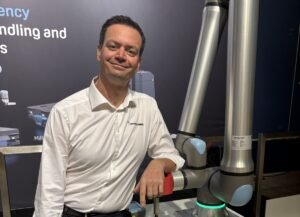 Undersökning: Robotar driver tillväxt och kan lösa arbetskraftsbrist