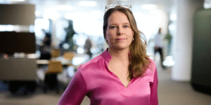 Stereotypa könsuppfattningar om AI-kompetens slår särskilt mot kvinnor i arbetslivet Stereotypa könsuppfattningar om AI-kompetens slår särskilt mot kvinnor i arbetslivet