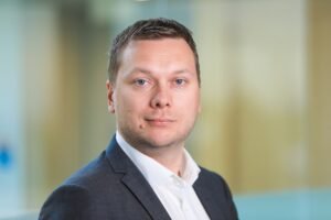 Fler mobila enheter och accelererande AI-utveckling pressar företagen