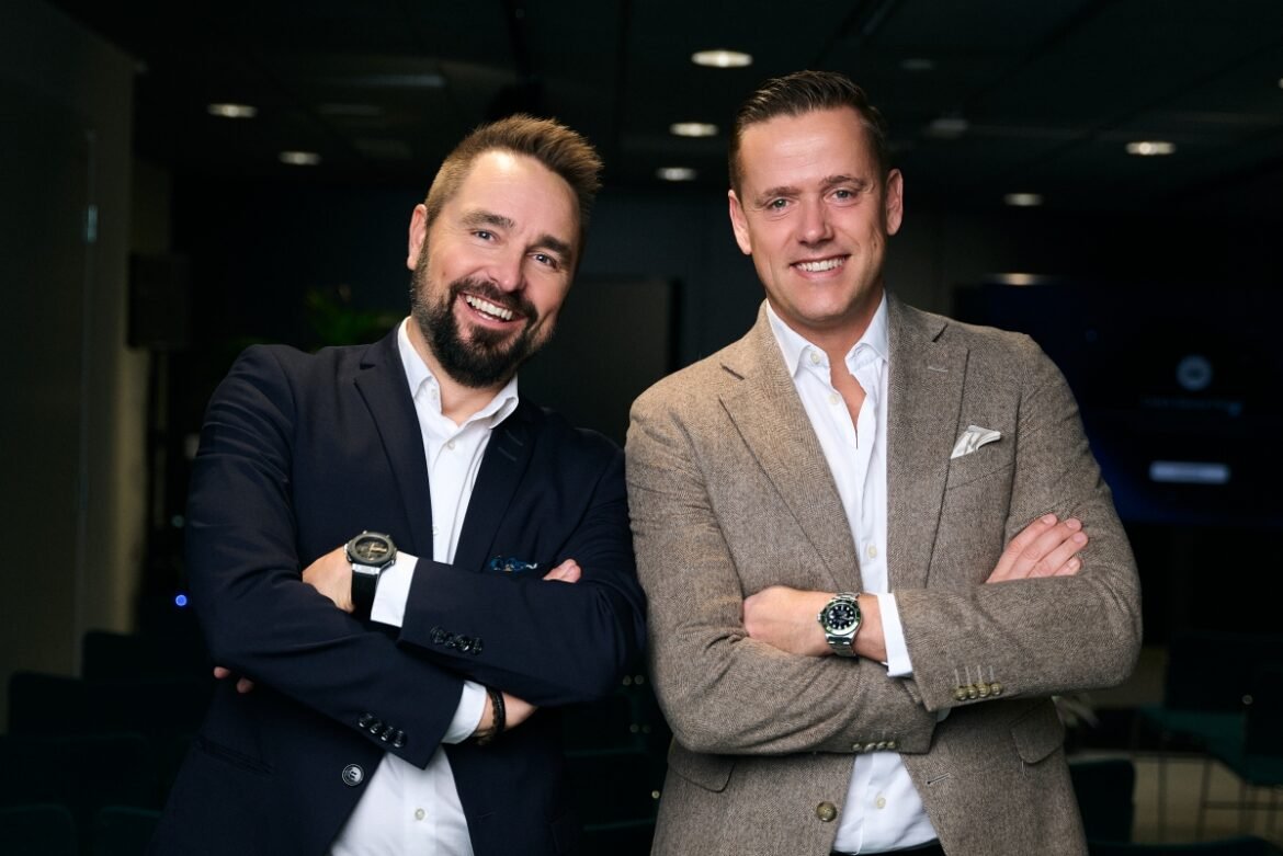 Hollmén&Engbork Lyyti 2025 L1140355 photocredit Sam Jamsen hires FFFFF