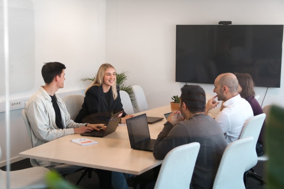 Ny rapport: AI växer rekordsnabbt inom jobbsök och kompetensen efterfrågas i varannan jobbannons