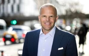 Eficode utser Staffan Strand till vd för att leda AI-transformationen inom mjukvaruutvecklingens livcykel Eficode utser Staffan Strand till vd för att leda AI-transformationen inom mjukvaruutvecklingens livcykel