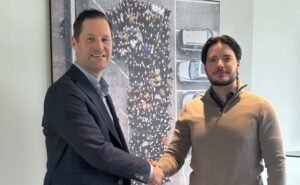 OKQ8 breddar sitt erbjudande och lanserar elprissäkring för företagskunder i ett samarbete med Sunstreet Energy OKQ8 breddar sitt erbjudande och lanserar elprissäkring för företagskunder i ett samarbete med Sunstreet Energy