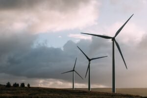 Ny analys: elpriset riskerar fyrfaldigas till 2035 – men industrin kan bromsa utvecklingen