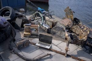 Från havsbotten till butikshyllan: Dumpad elektronik får en andra chans