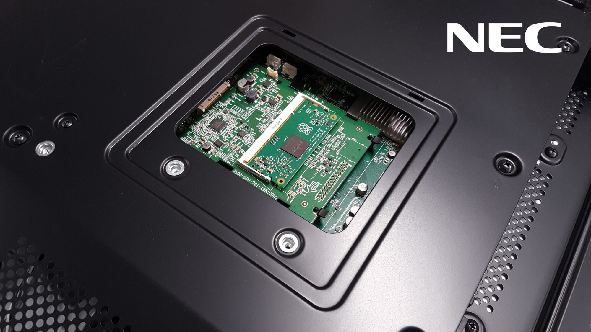 NEC Display Solutions och Raspberry Pi i nytt samarbete